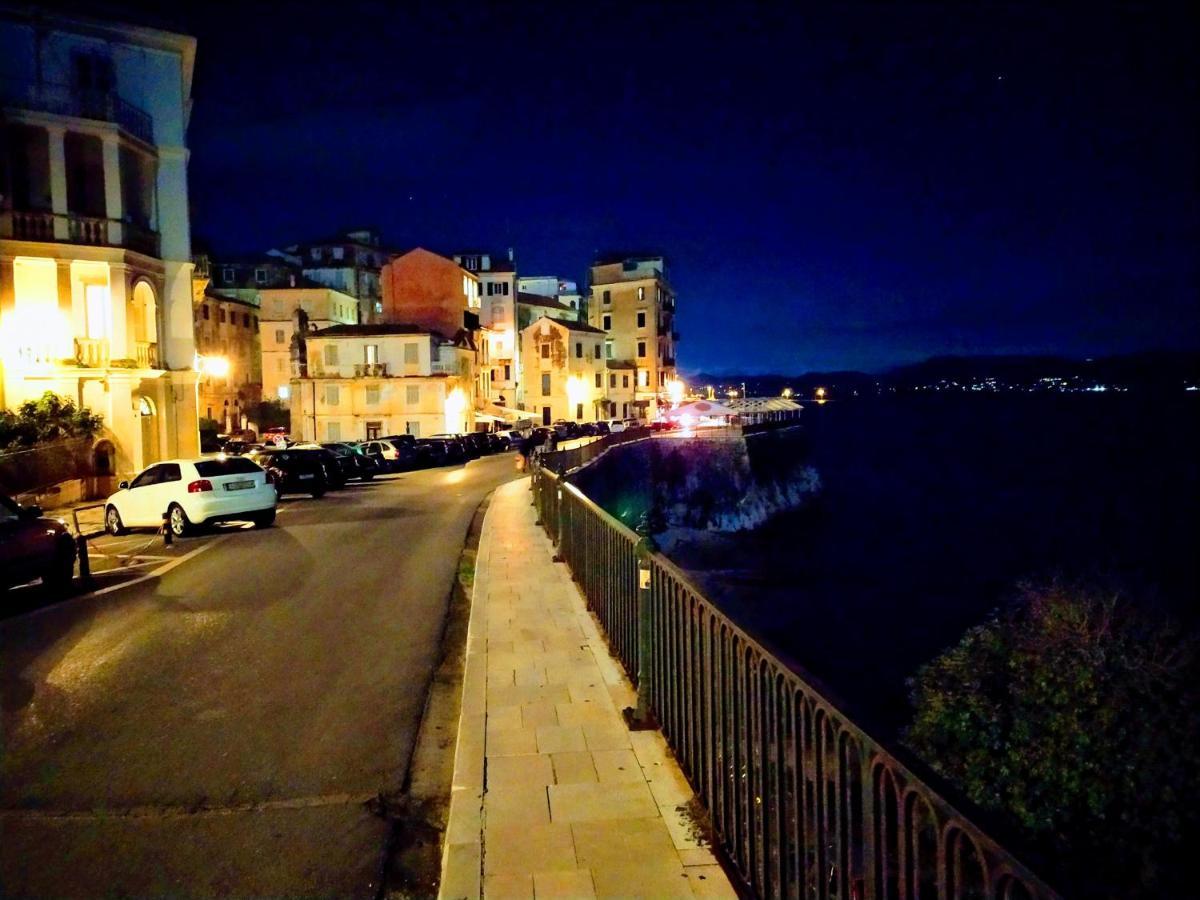 Walls Sea View *
