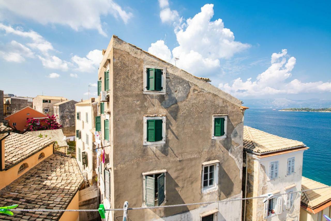 Walls Sea View Apartment